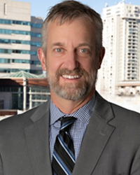 Lawrence Pullen headshot